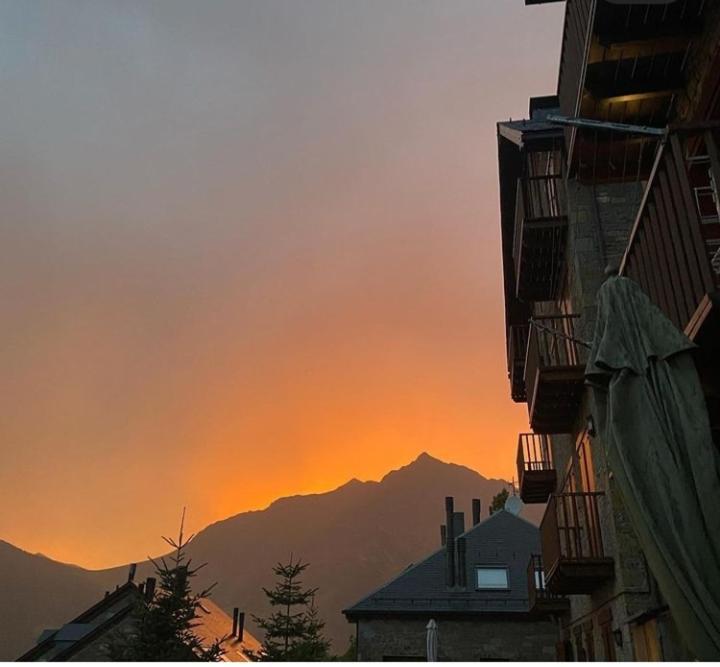 Apartamento Con Terraza Y Vistas Panoramicas En Tauell Kültér fotó