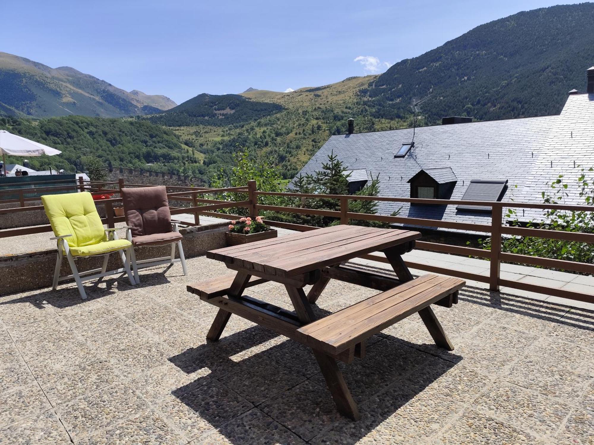 Apartamento Con Terraza Y Vistas Panoramicas En Tauell Kültér fotó